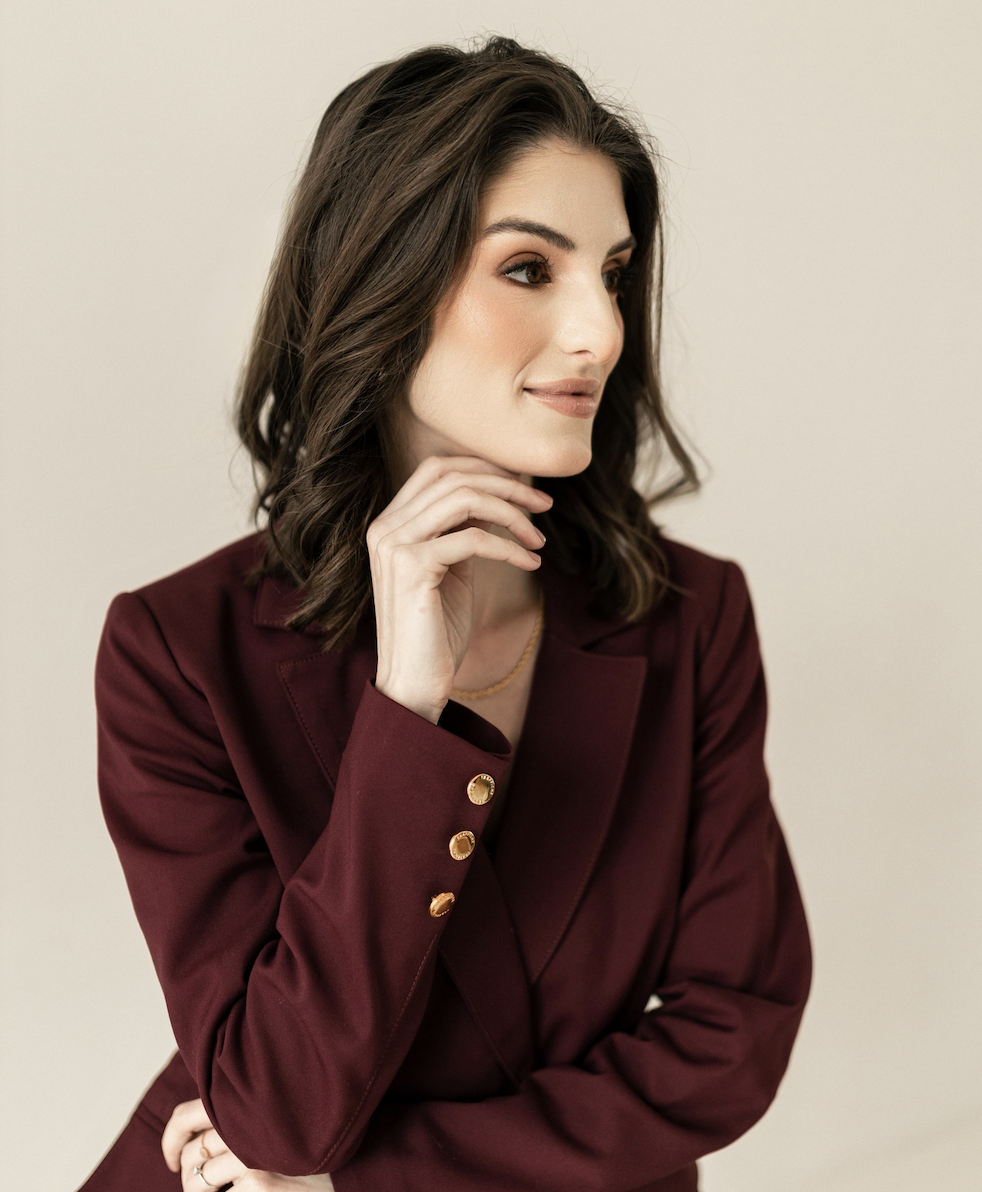 Dra Rafaella Castilho - Dermatologia em Curitiba